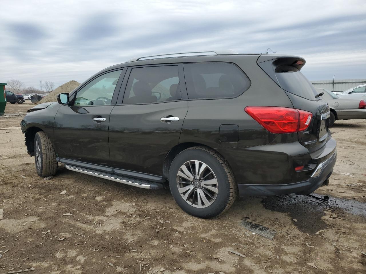 2017 NISSAN PATHFINDER - Image 2