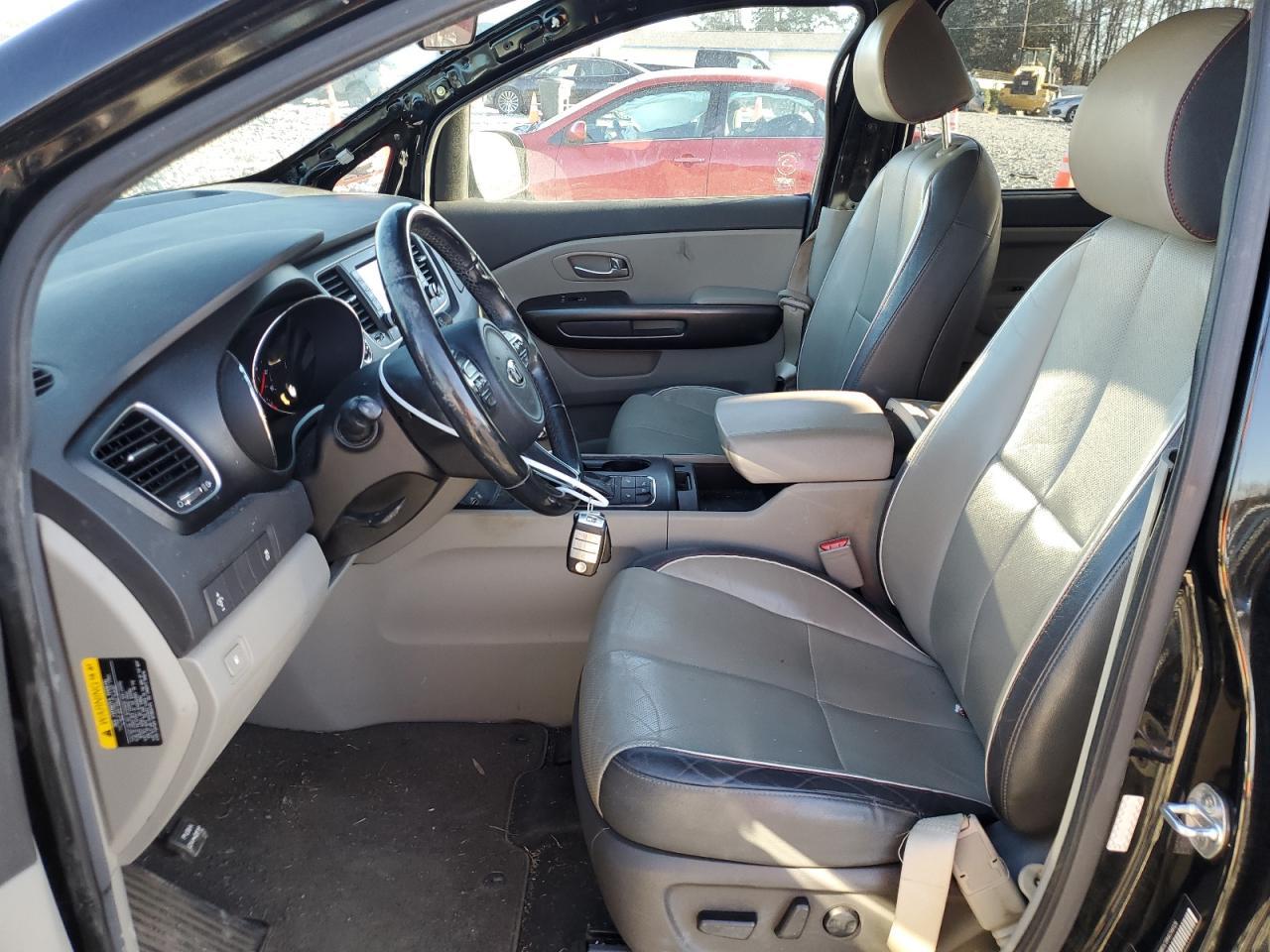 2017 KIA SEDONA LX - Фото 7