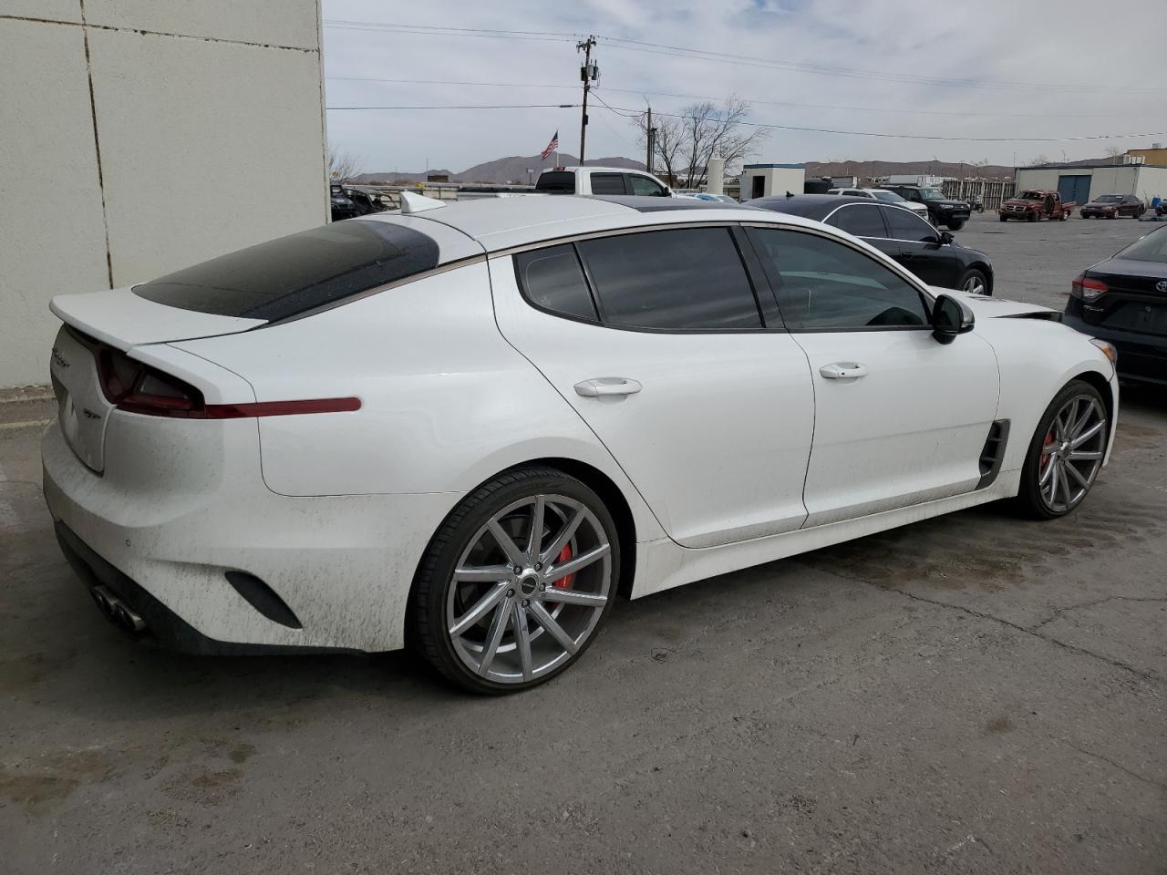 2021 KIA STINGER GT - Фото 3