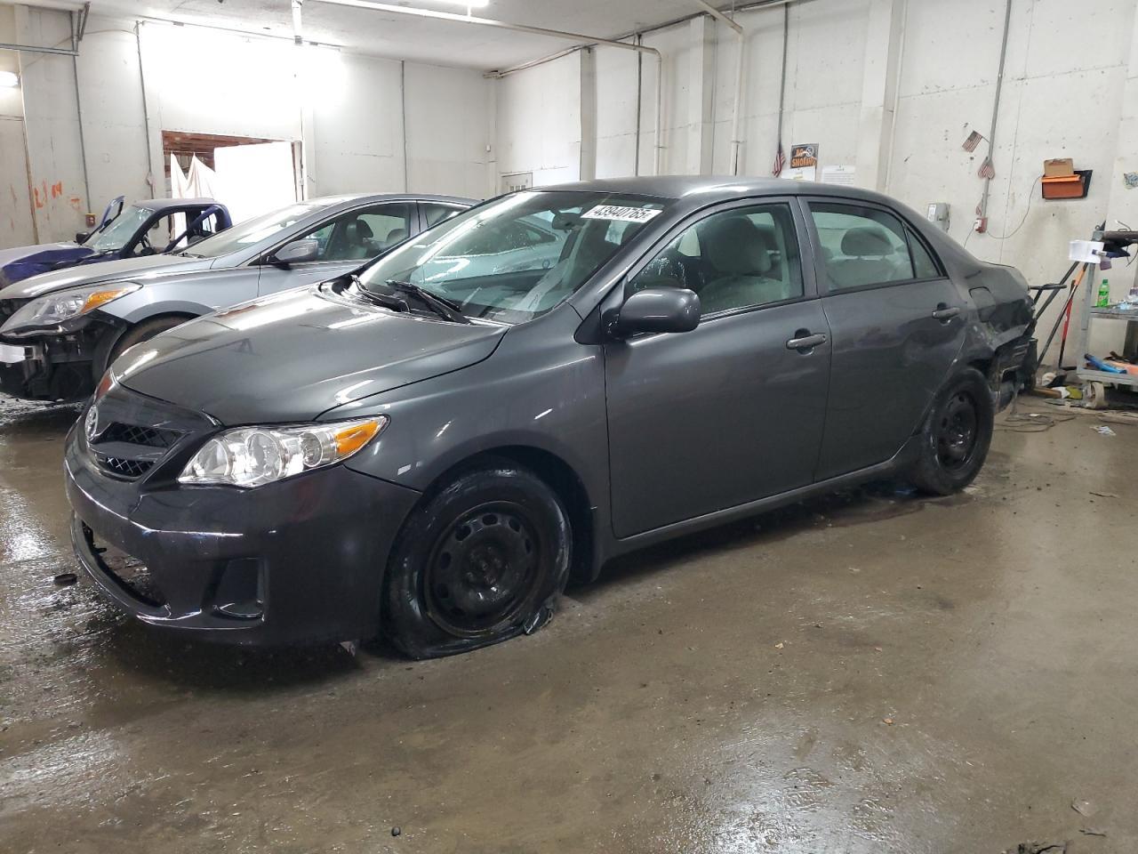 2013 TOYOTA COROLLA BA