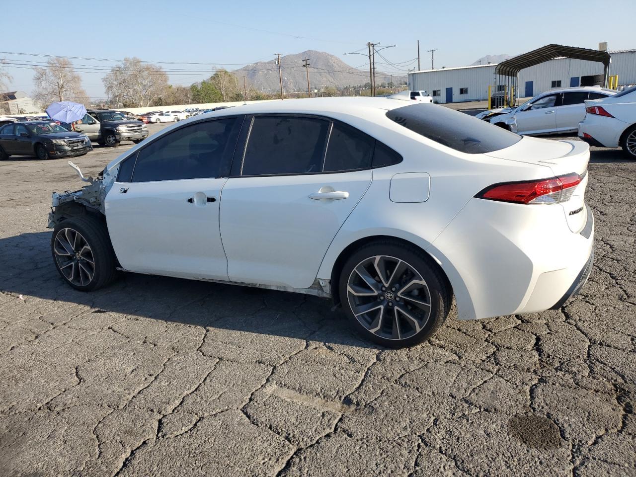 2020 TOYOTA COROLLA SE - Фото 2