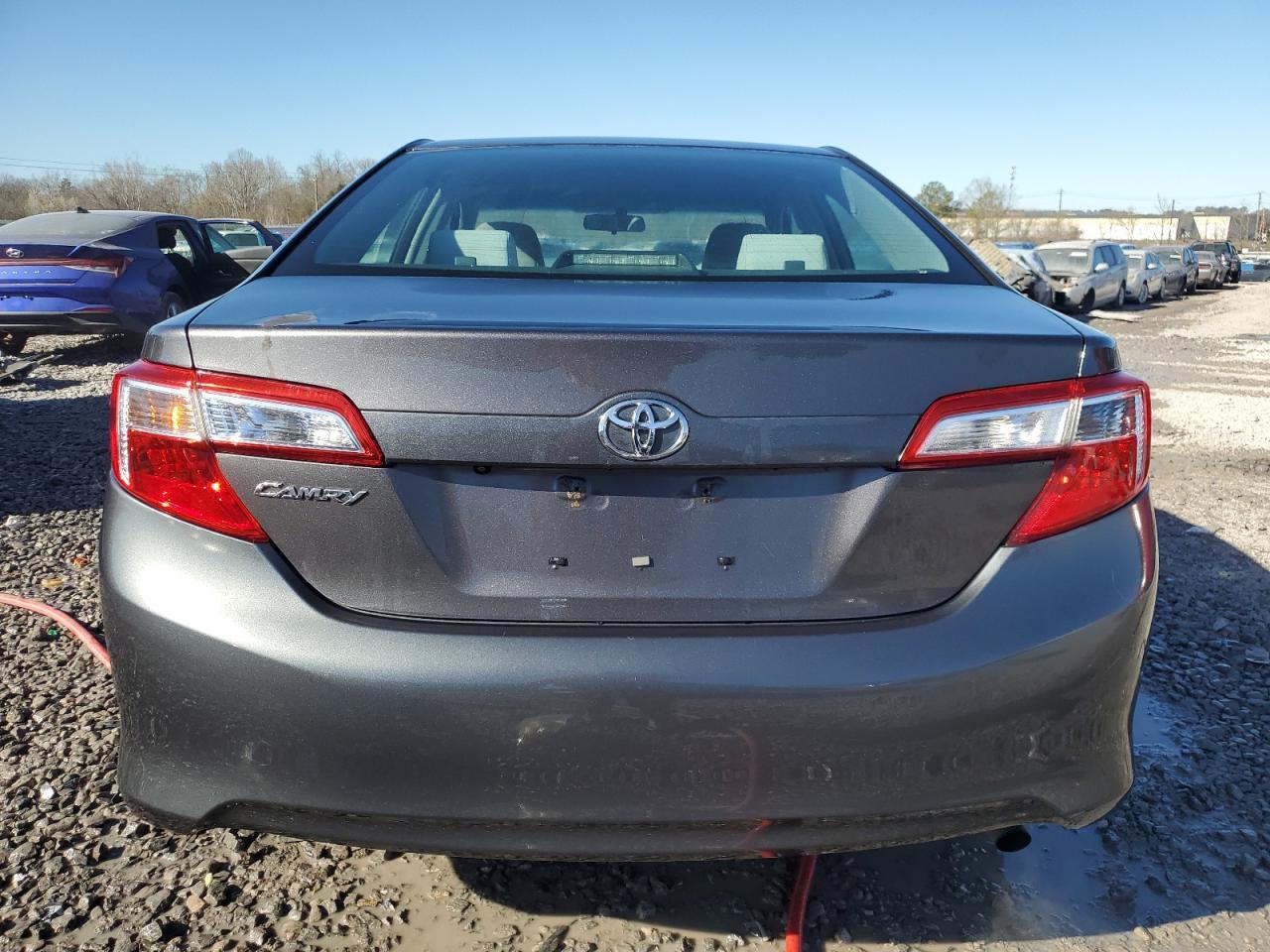 2014 TOYOTA CAMRY L - Image 6