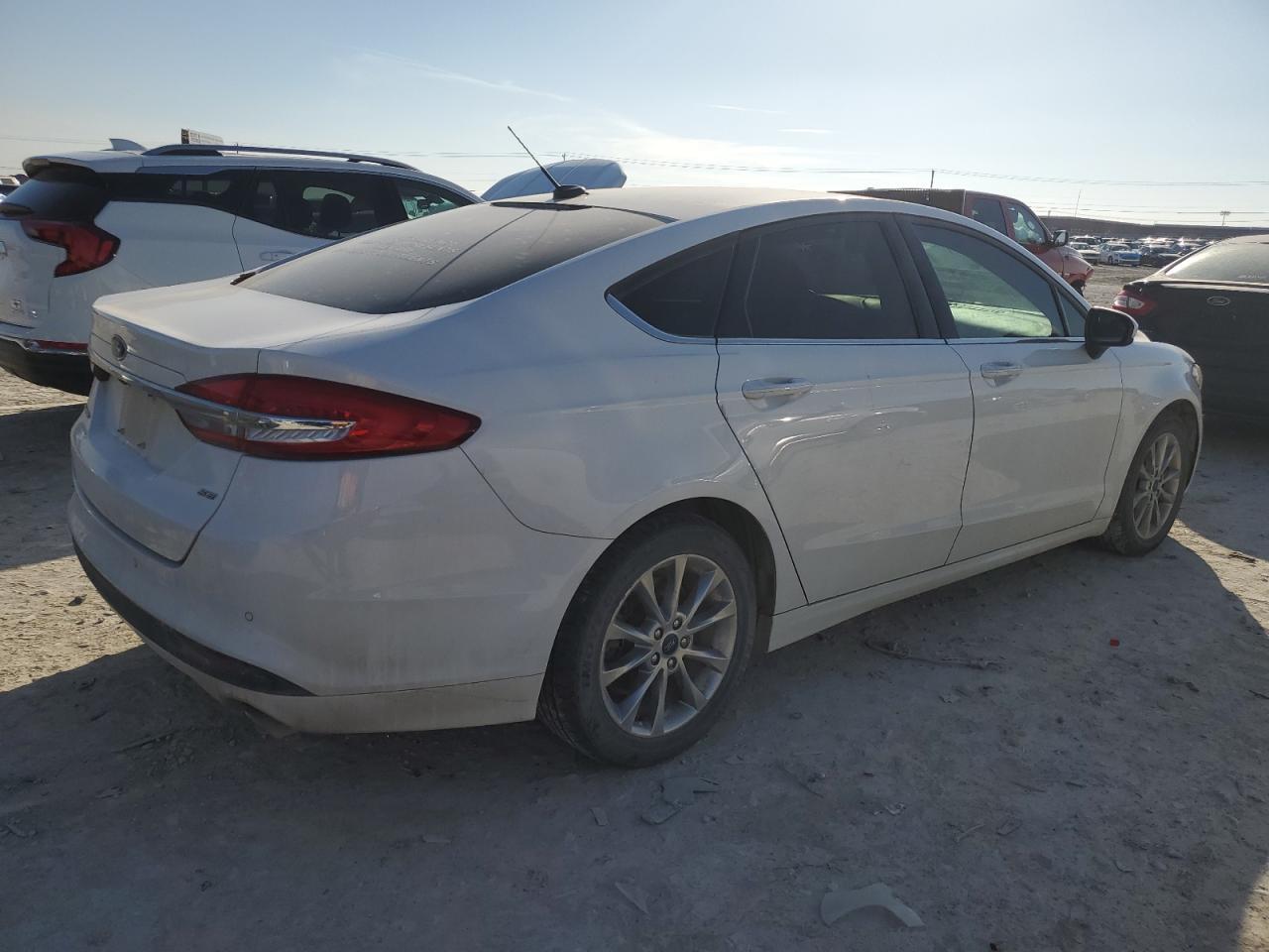 2017 FORD FUSION SE - Image 3