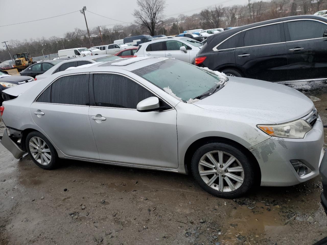 2014 TOYOTA CAMRY L - Image 4