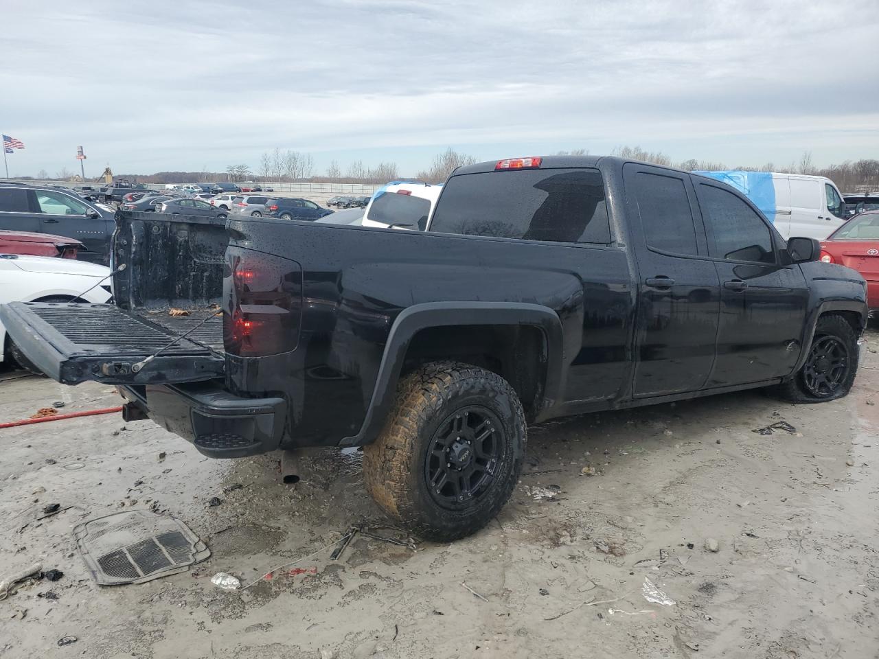 2015 CHEVROLET SILVERADO - Фото 3