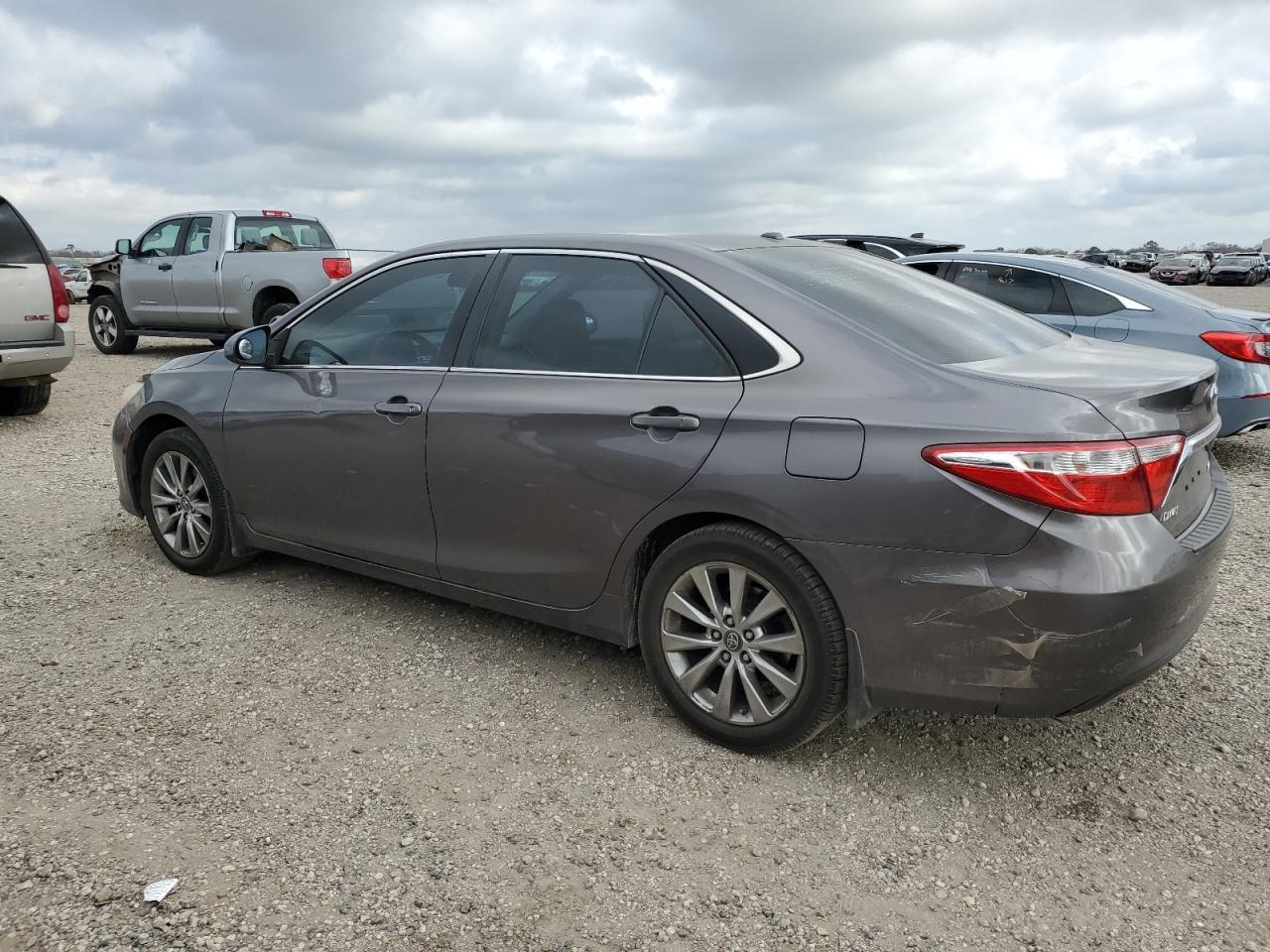 2016 TOYOTA CAMRY LE - Фото 2