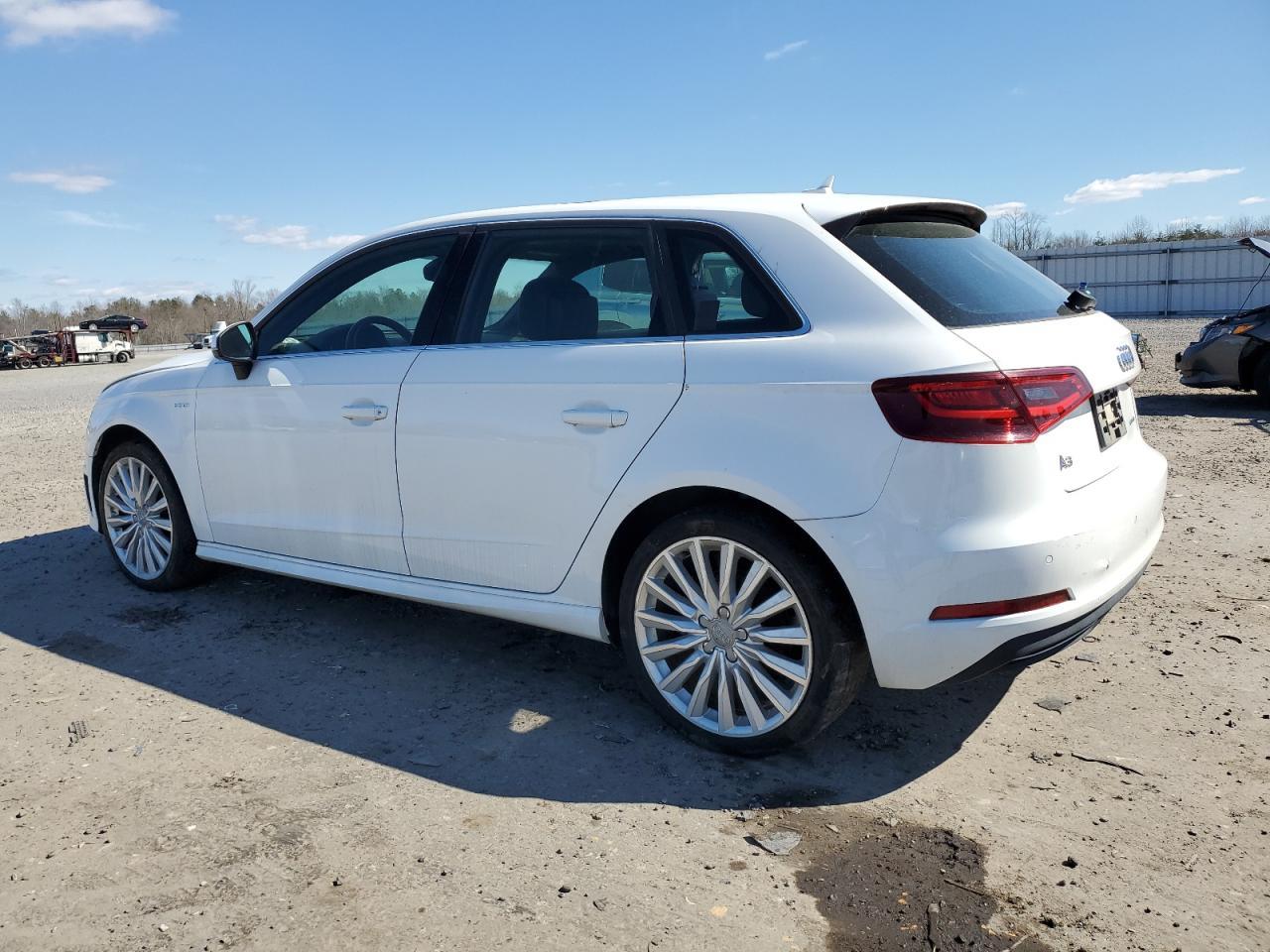 2016 AUDI A3 E-TRON - Image 2