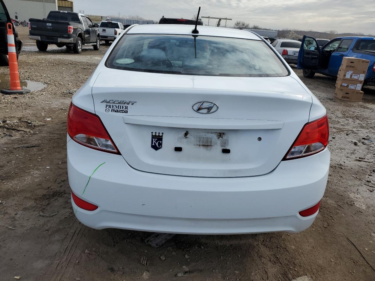 2017 HYUNDAI ACCENT SE - Image 6
