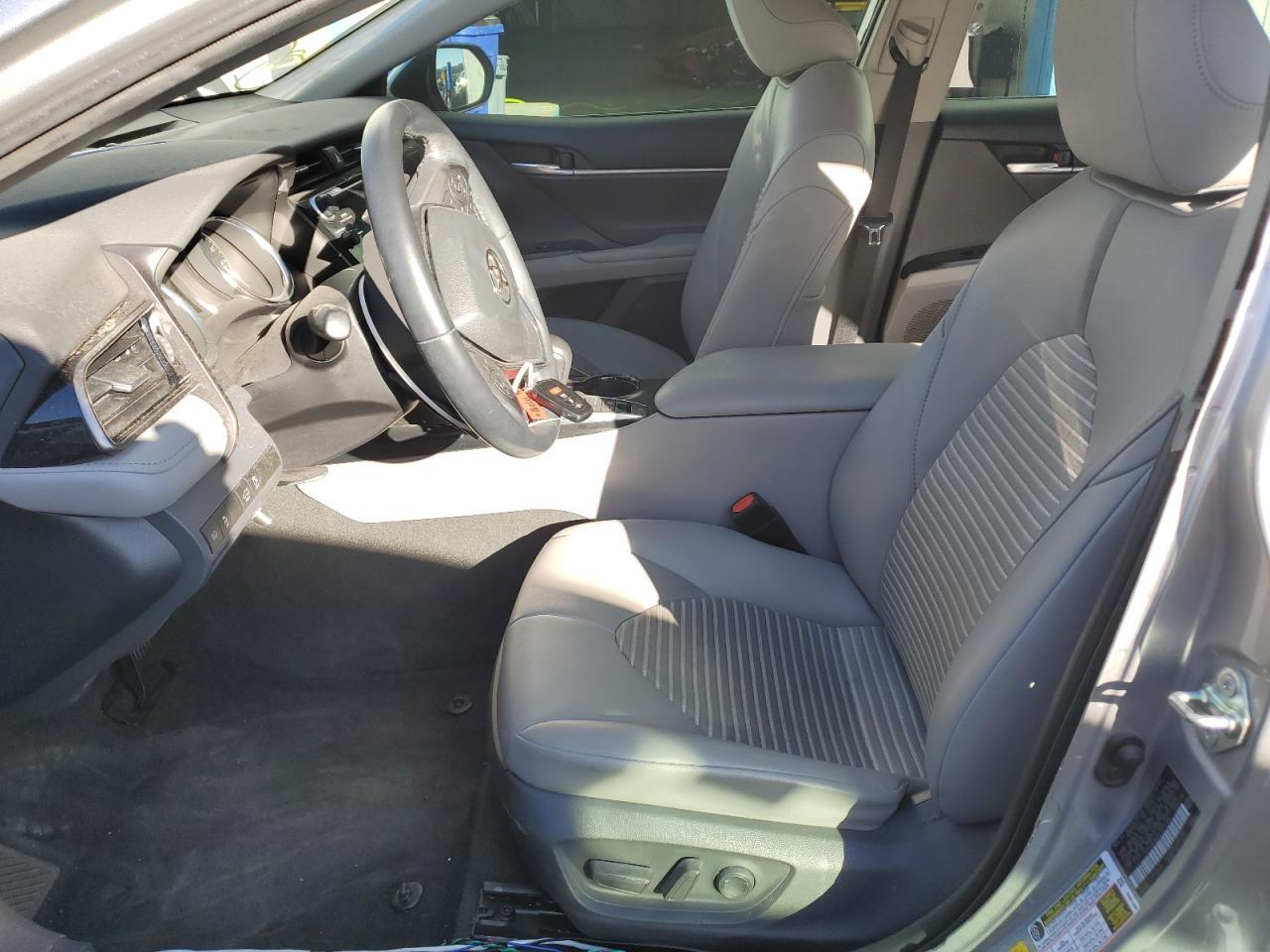 2020 TOYOTA CAMRY SE - Image 7