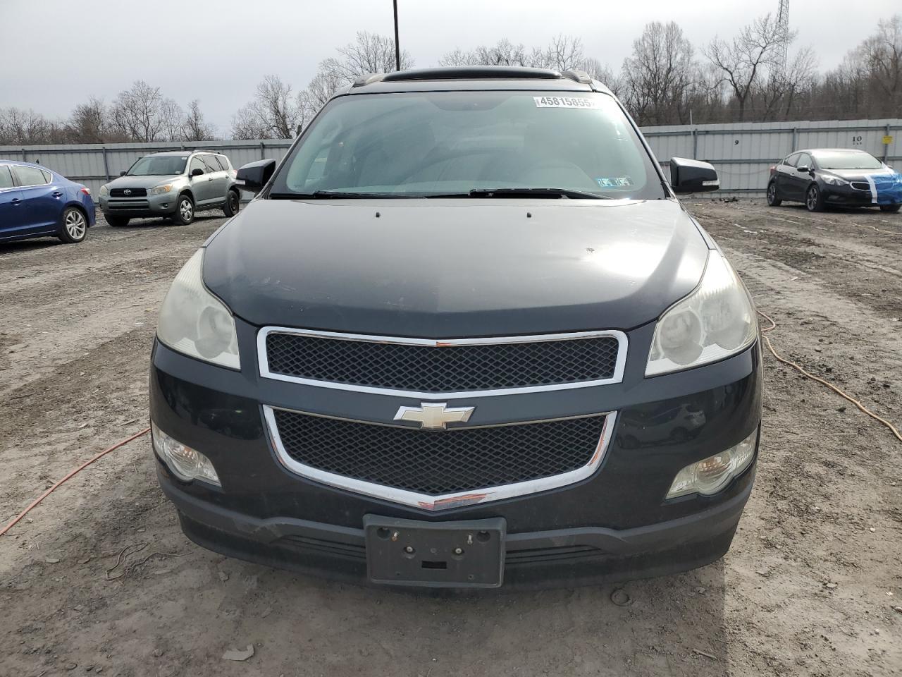 2011 CHEVROLET TRAVERSE L - Фото 5