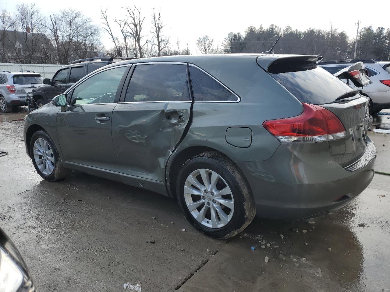 2014 TOYOTA VENZA LE - Фото 2