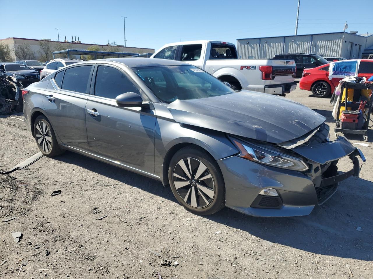 2022 NISSAN ALTIMA SV - Image 4