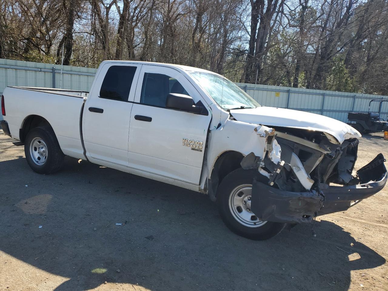 2020 RAM 1500 CLASS - Фото 4