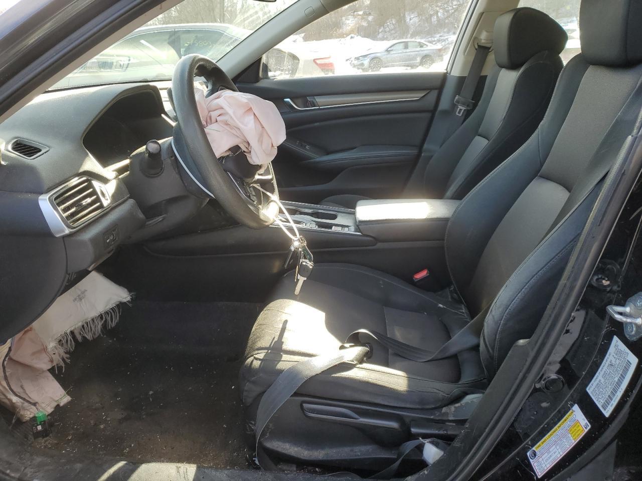 2018 HONDA ACCORD LX - Image 7