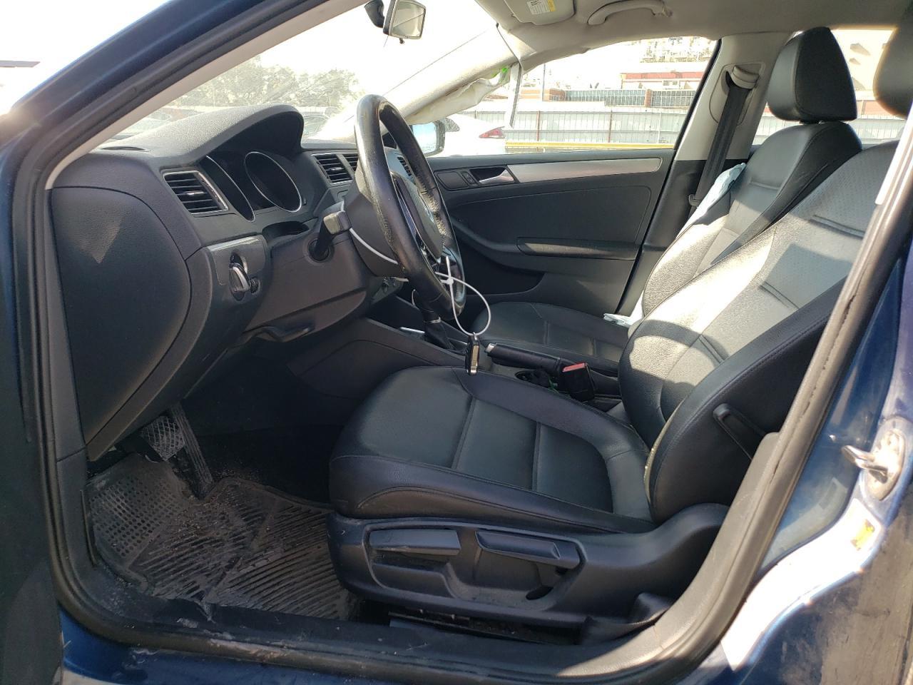 2017 VOLKSWAGEN JETTA SE - Image 7