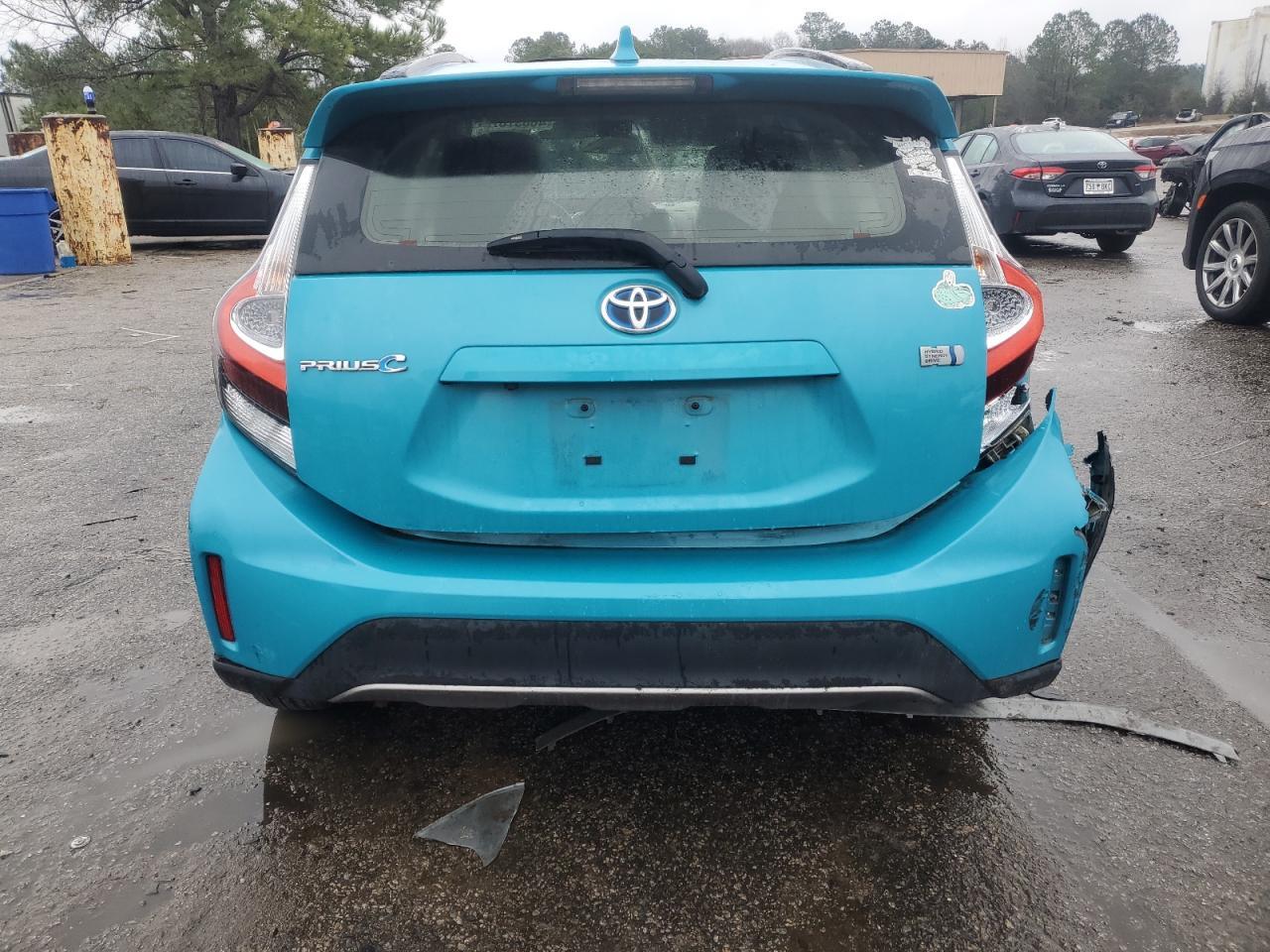 2018 TOYOTA PRIUS C - Фото 6