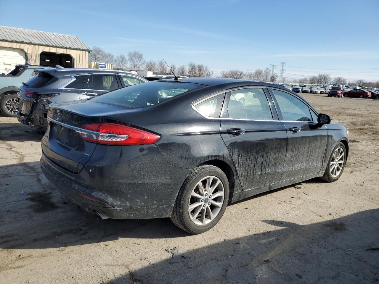 2017 FORD FUSION SE - Image 3