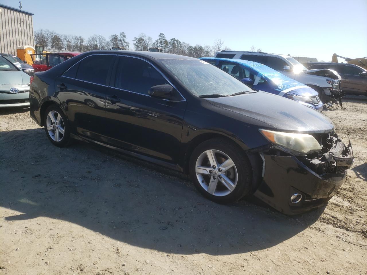 2014 TOYOTA CAMRY L - Image 4
