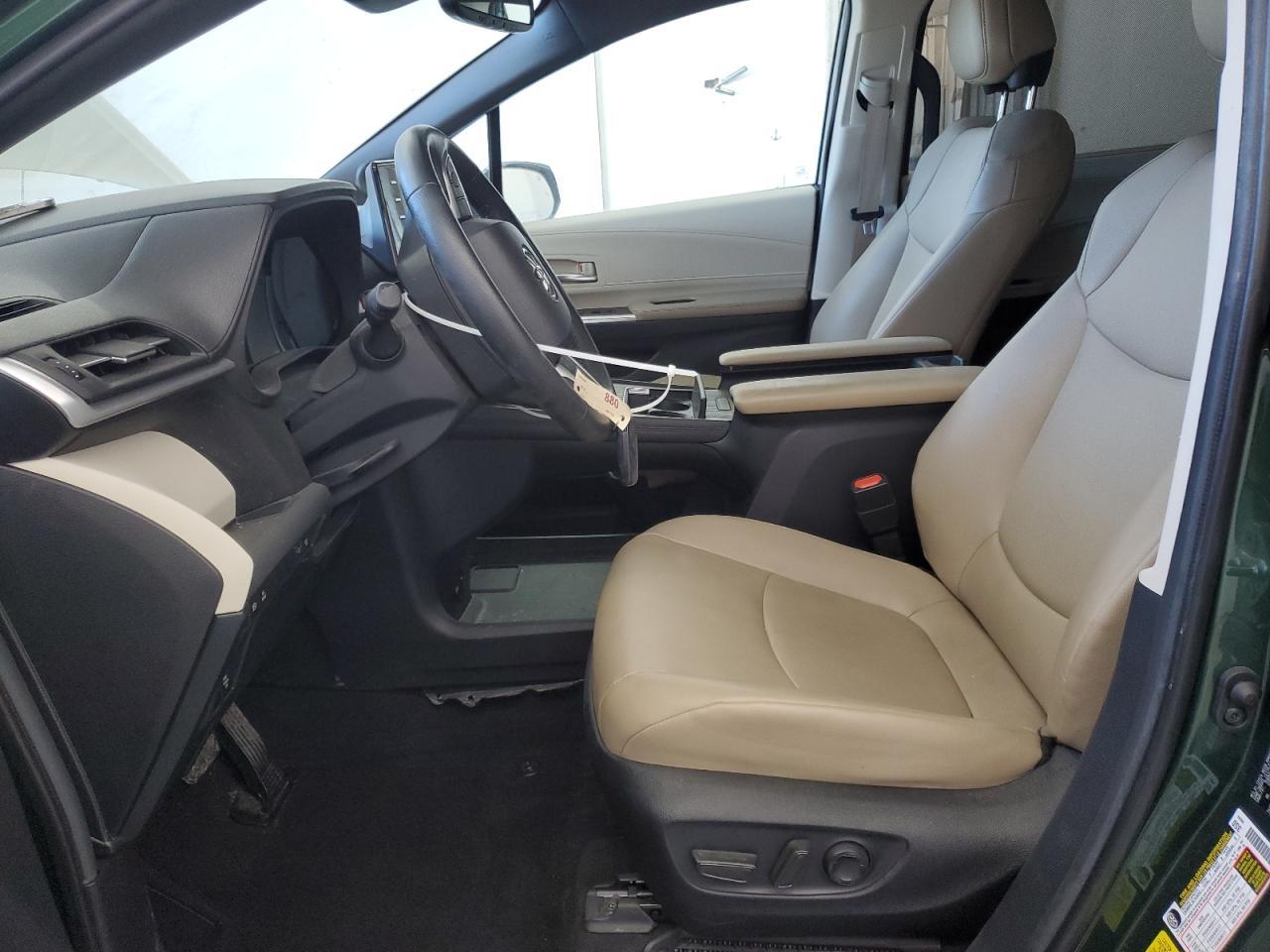2023 TOYOTA SIENNA XLE - Image 7