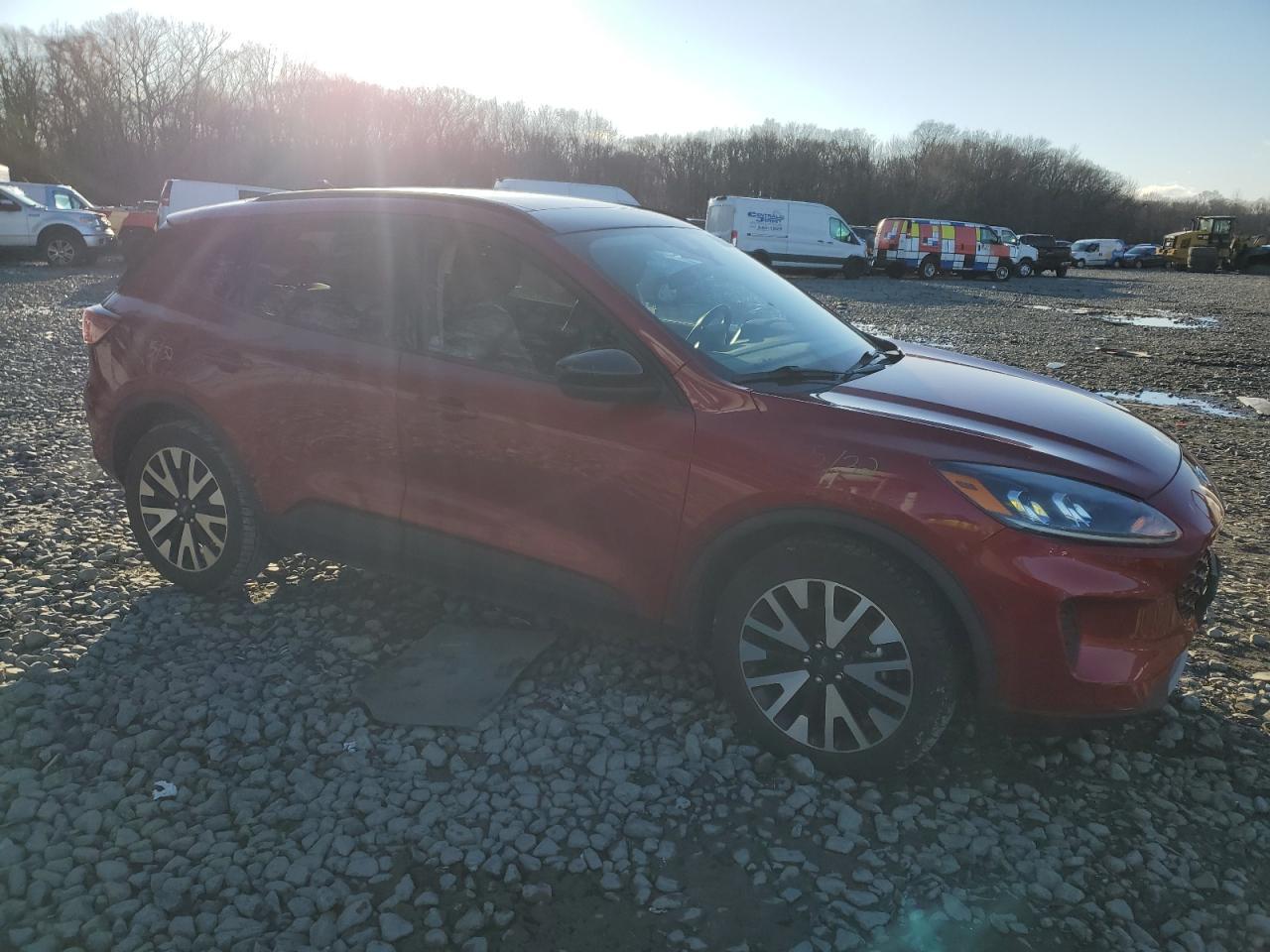2020 FORD ESCAPE SE - Image 4