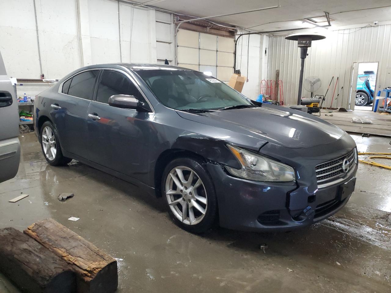 2011 NISSAN MAXIMA S - Image 4