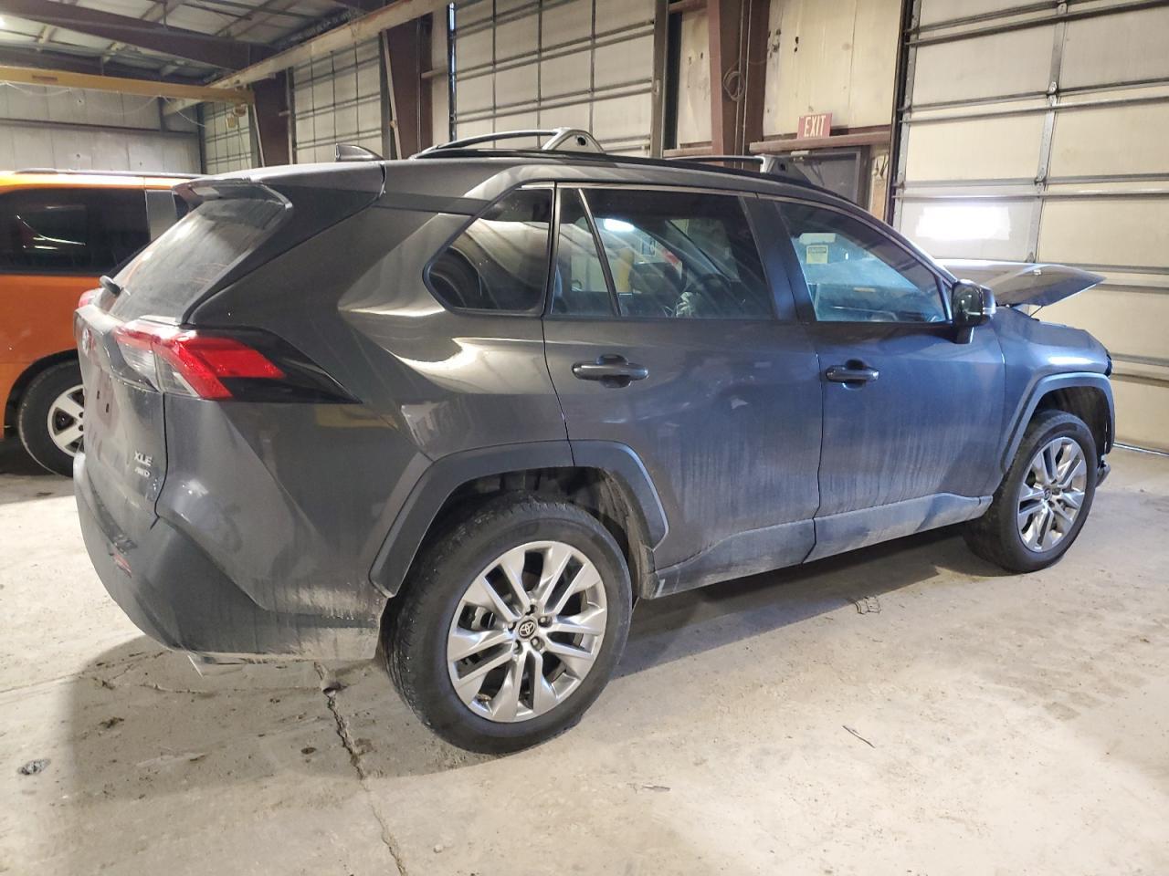 2024 TOYOTA RAV4 XLE P - Image 3