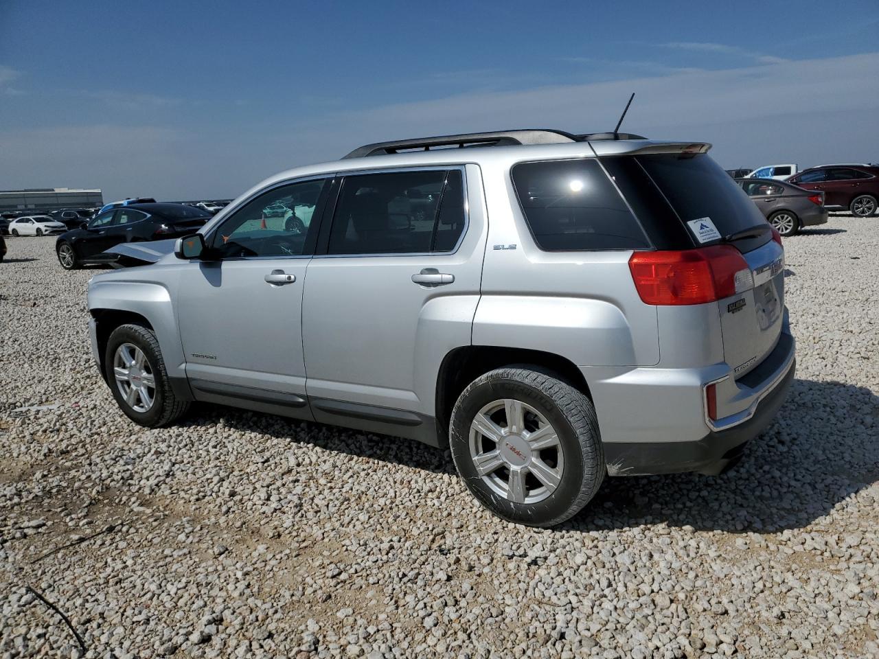 2016 GMC TERRAIN SL - Image 2