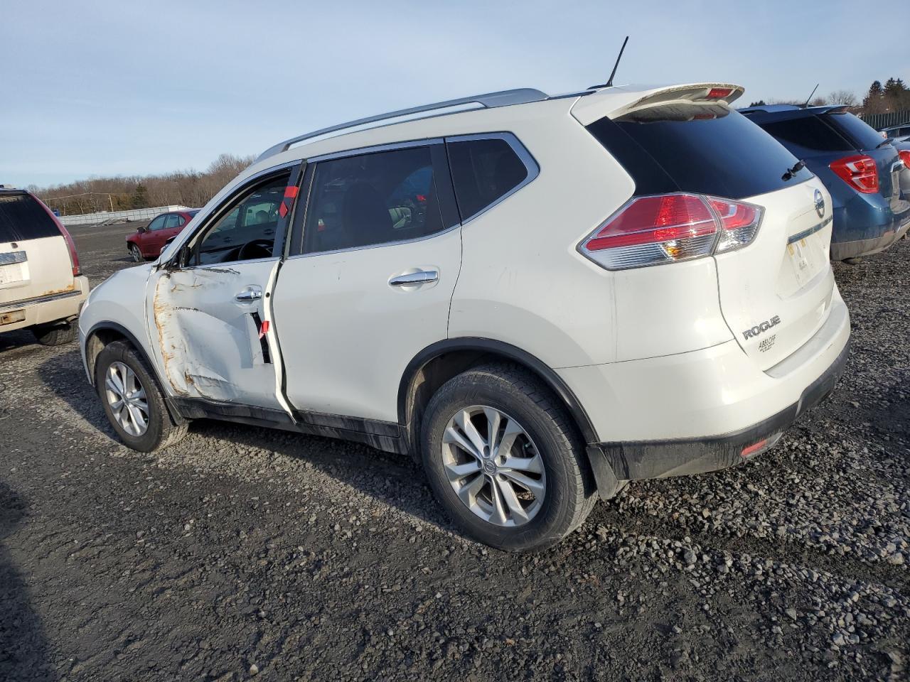 2015 NISSAN ROGUE S - Image 2