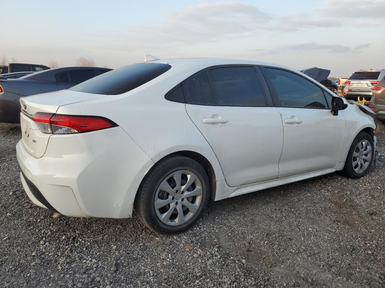 2021 TOYOTA COROLLA LE - Фото 3