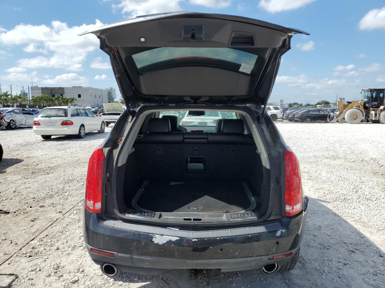 2011 CADILLAC SRX LUXURY - Image 6