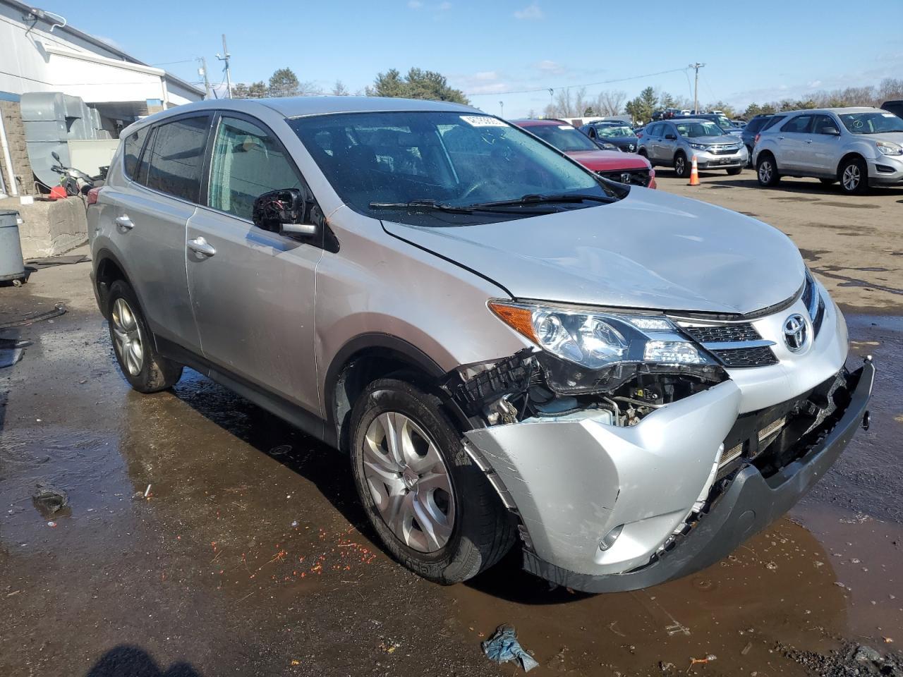 2014 TOYOTA RAV4 LE - Фото 4