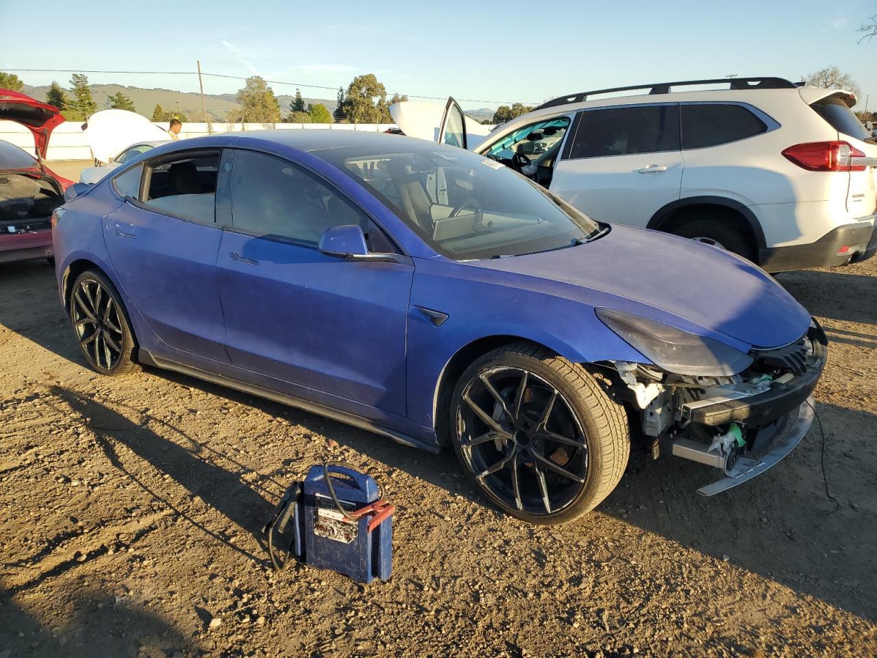 2019 TESLA MODEL 3 - Фото 4