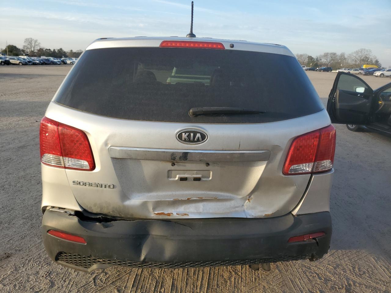 2012 KIA SORENTO BA - Image 6