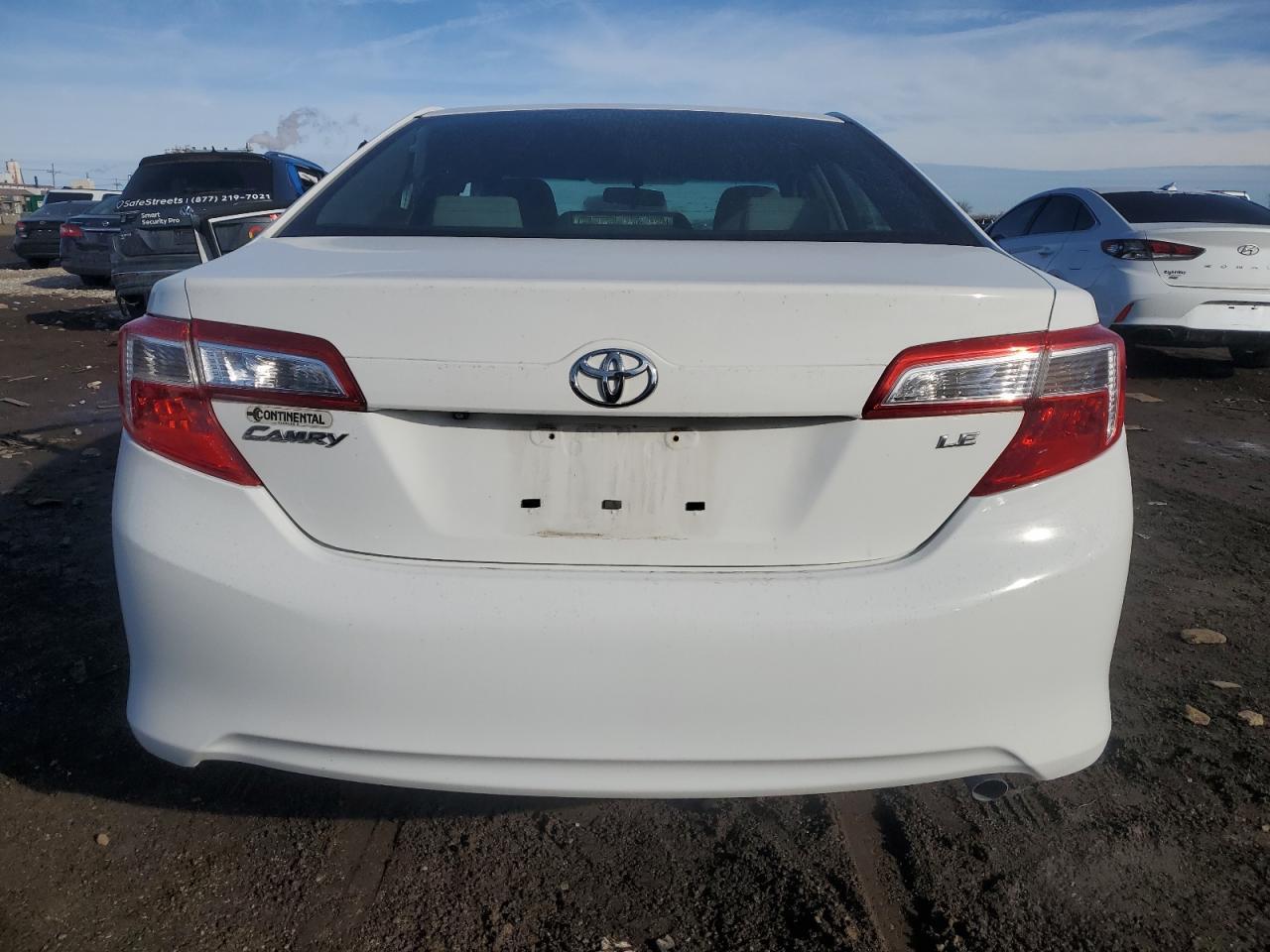 2014 TOYOTA CAMRY L - Image 6
