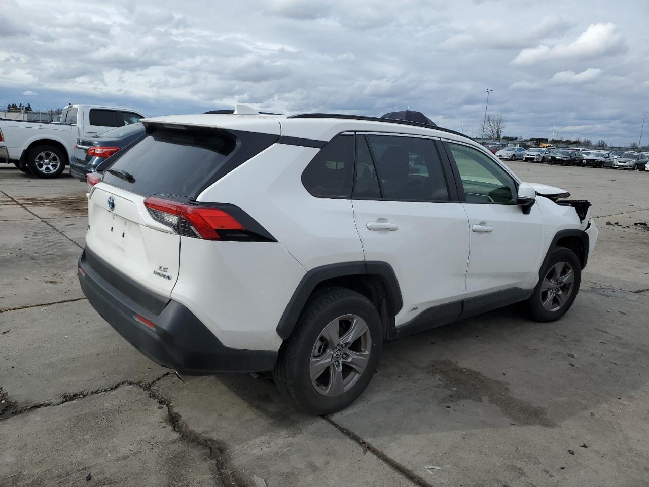 2023 TOYOTA RAV4 LE - Image 3