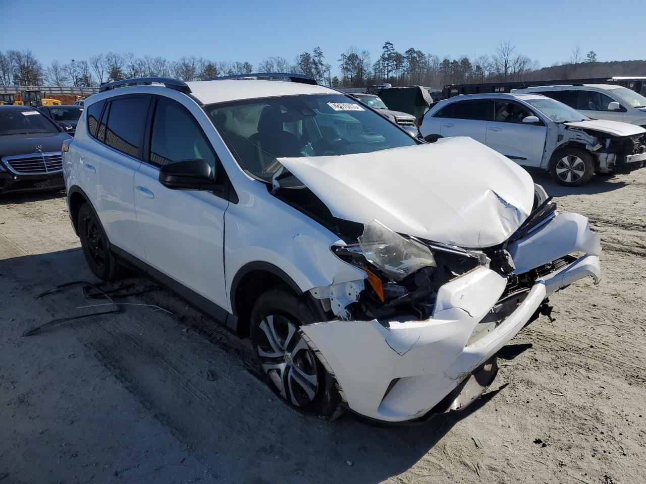 2018 TOYOTA RAV4 LE - Image 4