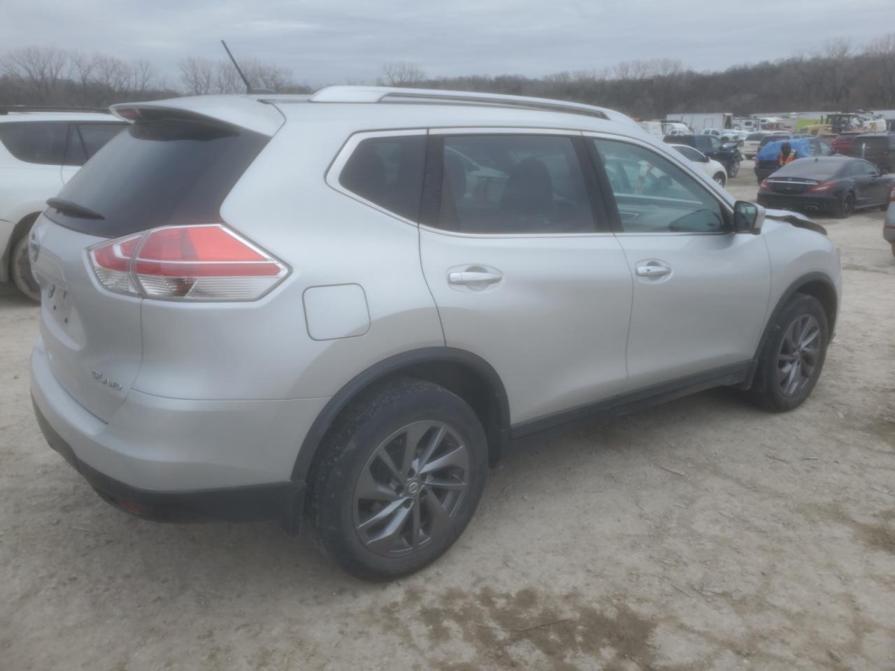 2016 NISSAN ROGUE S - Image 3