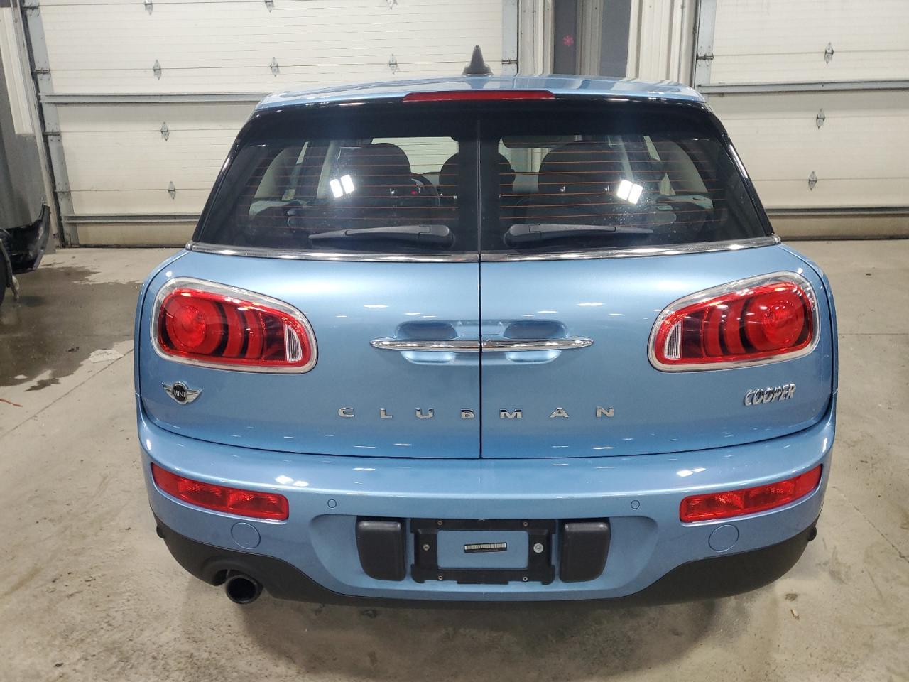 2017 MINI COOPER CLU - Image 6