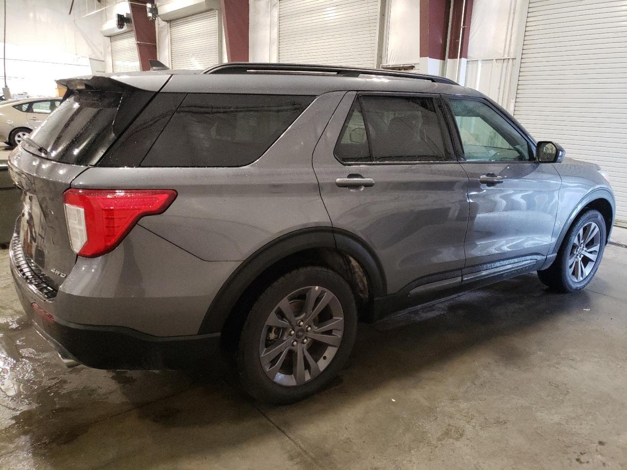 2022 FORD EXPLORER X - Фото 3