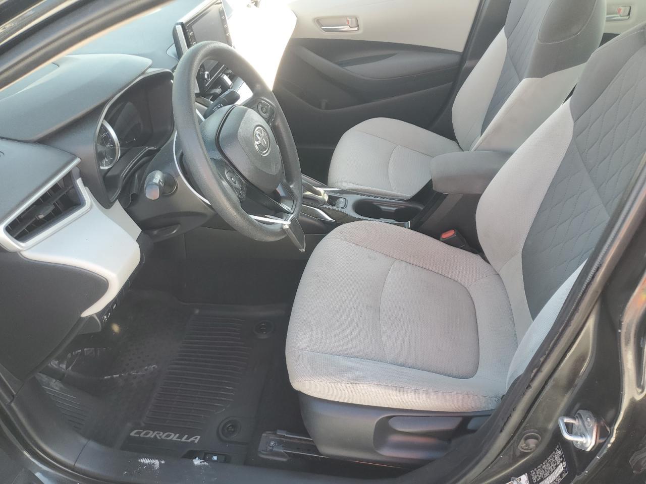 2020 TOYOTA COROLLA LE - Фото 7