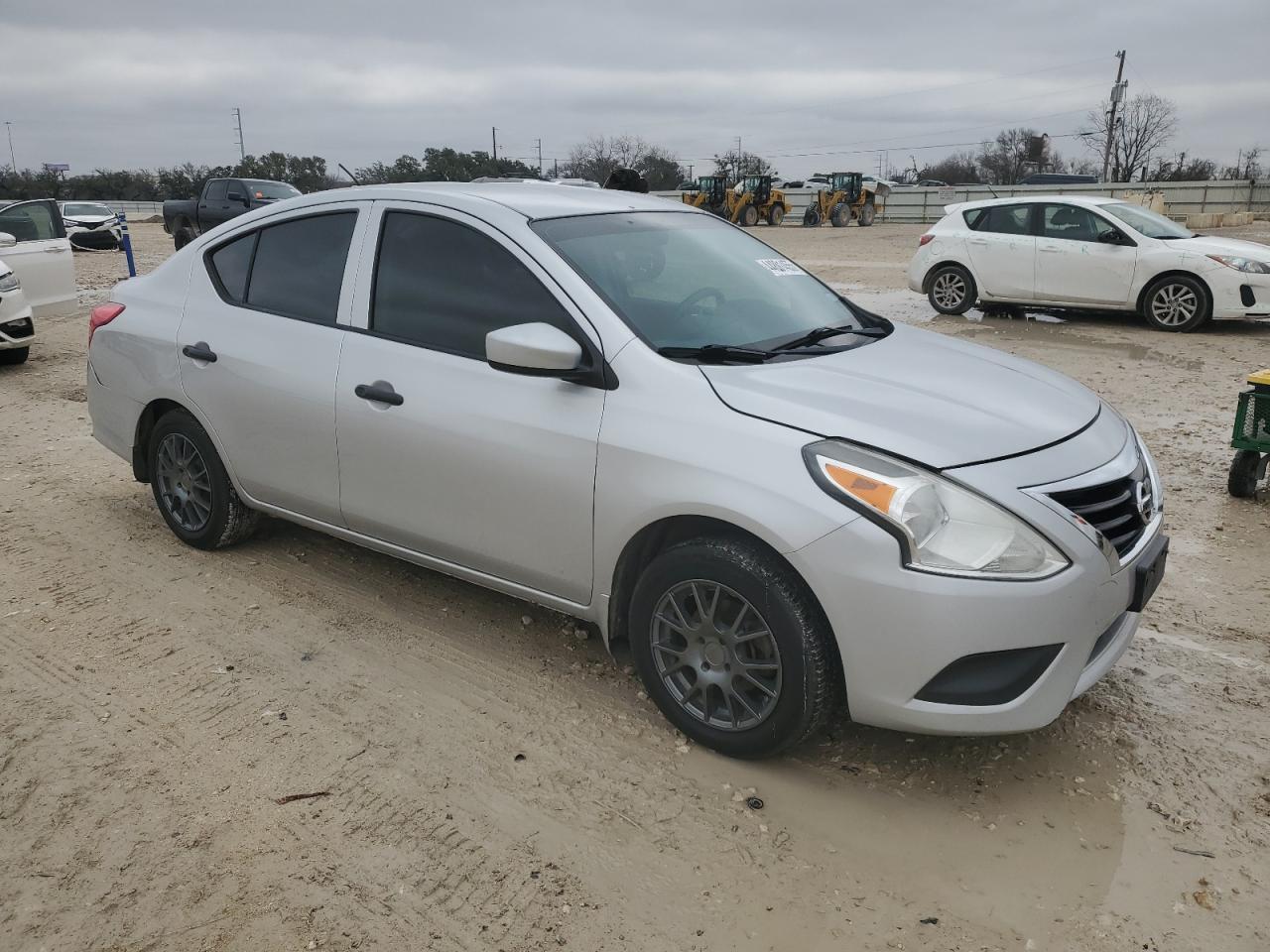 2016 NISSAN VERSA S - Фото 4