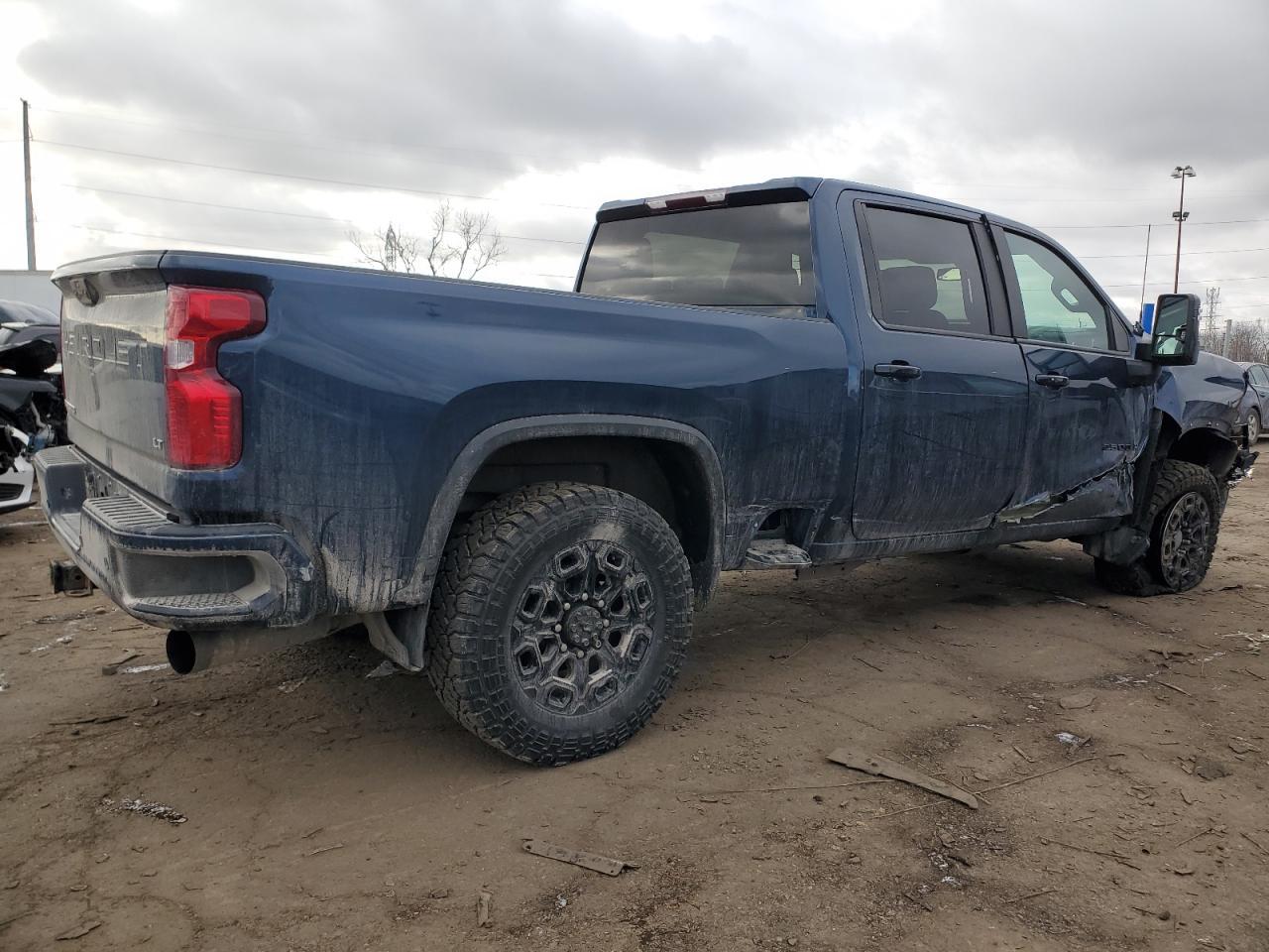 2021 CHEVROLET SILVERADO - Фото 3