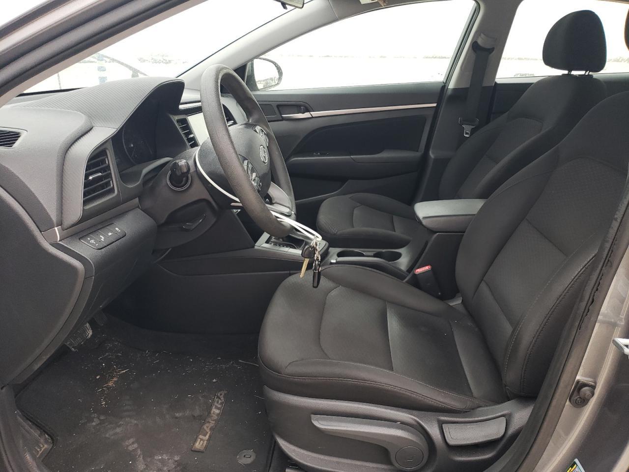 2019 HYUNDAI ELANTRA SE - Image 7