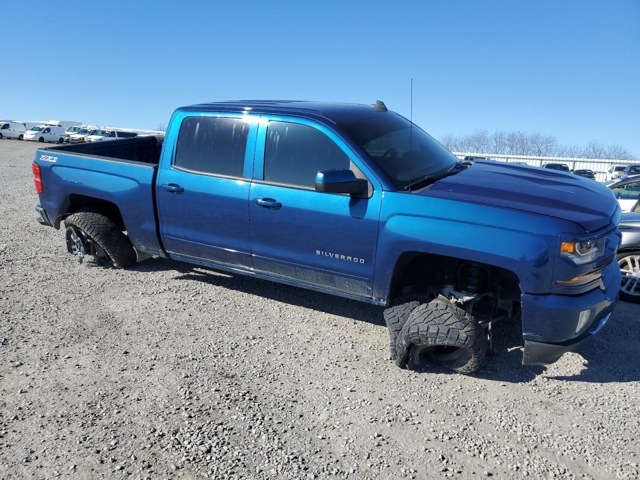2017 CHEVROLET SILVERADO - Image 4
