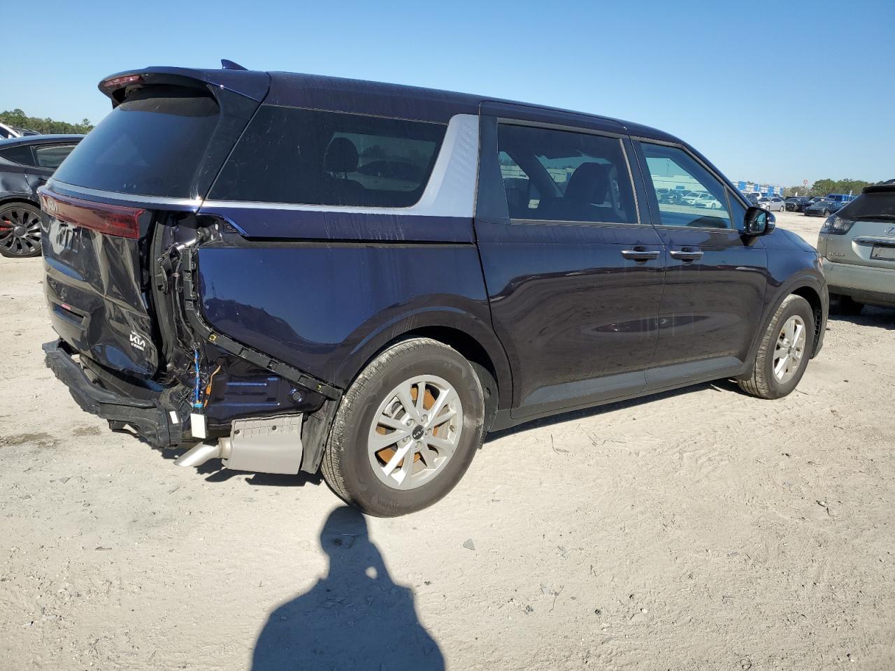 2024 KIA CARNIVAL L - Фото 3