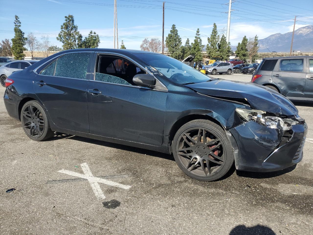 2015 TOYOTA CAMRY LE - Фото 4