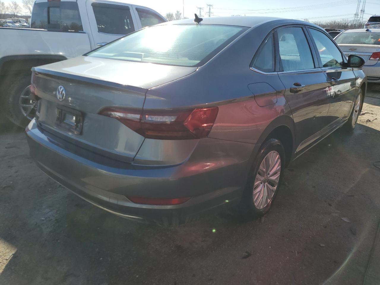 2019 VOLKSWAGEN JETTA S - Фото 3