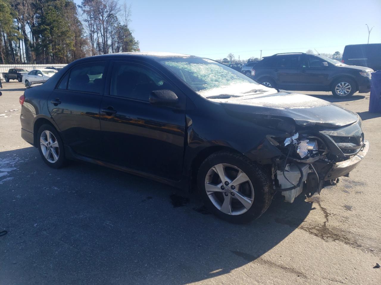 2013 TOYOTA COROLLA BA - Фото 4
