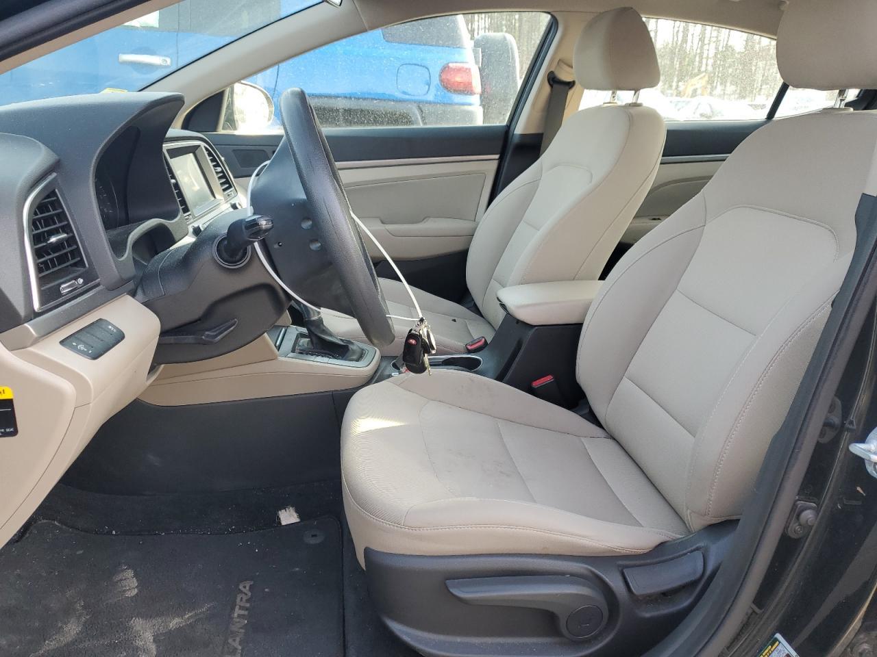 2017 HYUNDAI ELANTRA SE - Image 7