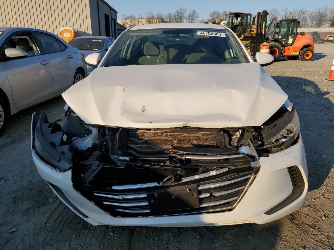 2017 HYUNDAI ELANTRA SE - Image 5